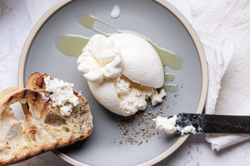 10 Best burrata cheese Recipes: Easy Ways to Use This Creamy Cheese 